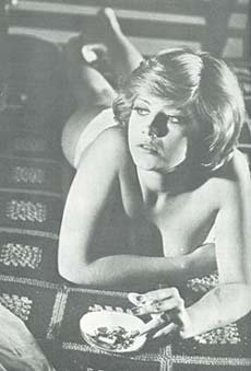 Cena de Amadas e violentadas, 1975, Jean Garrett